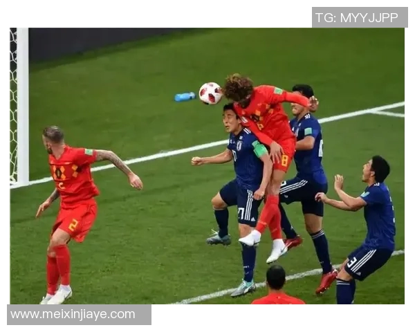 与足球明星一对一较量的球员们展现的技巧与魅力