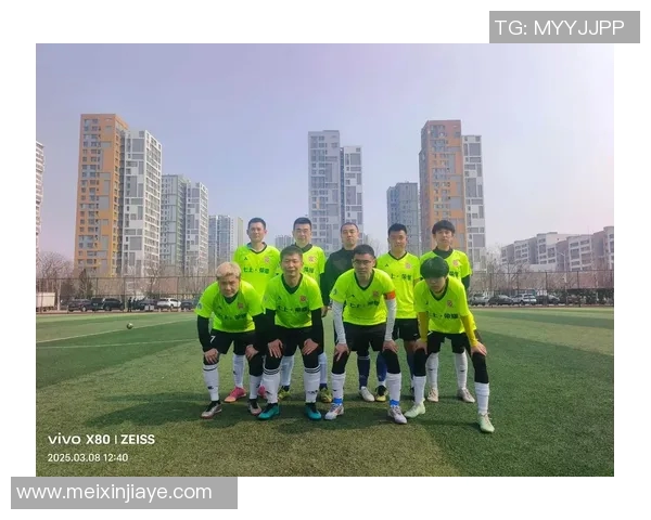 3月11号足球明星齐聚盛典展现激情与荣耀的精彩瞬间