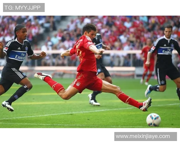 现役足球明星精彩瞬间图片展示与分析