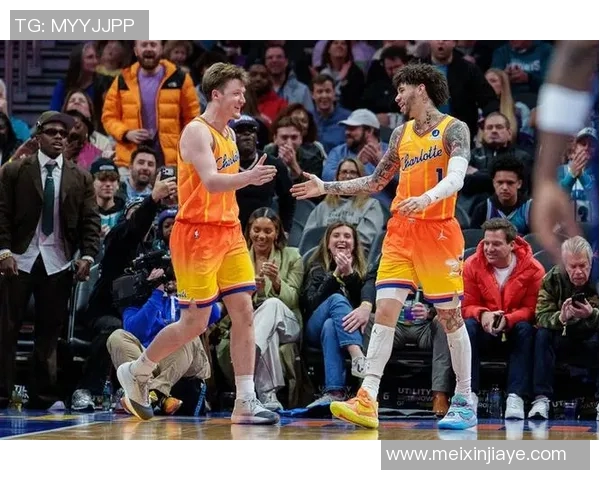 2015年11月8日马刺对阵黄蜂精彩视频直播回顾与分析 2015年11月8日马刺对阵黄蜂精彩视频直播回顾与分析